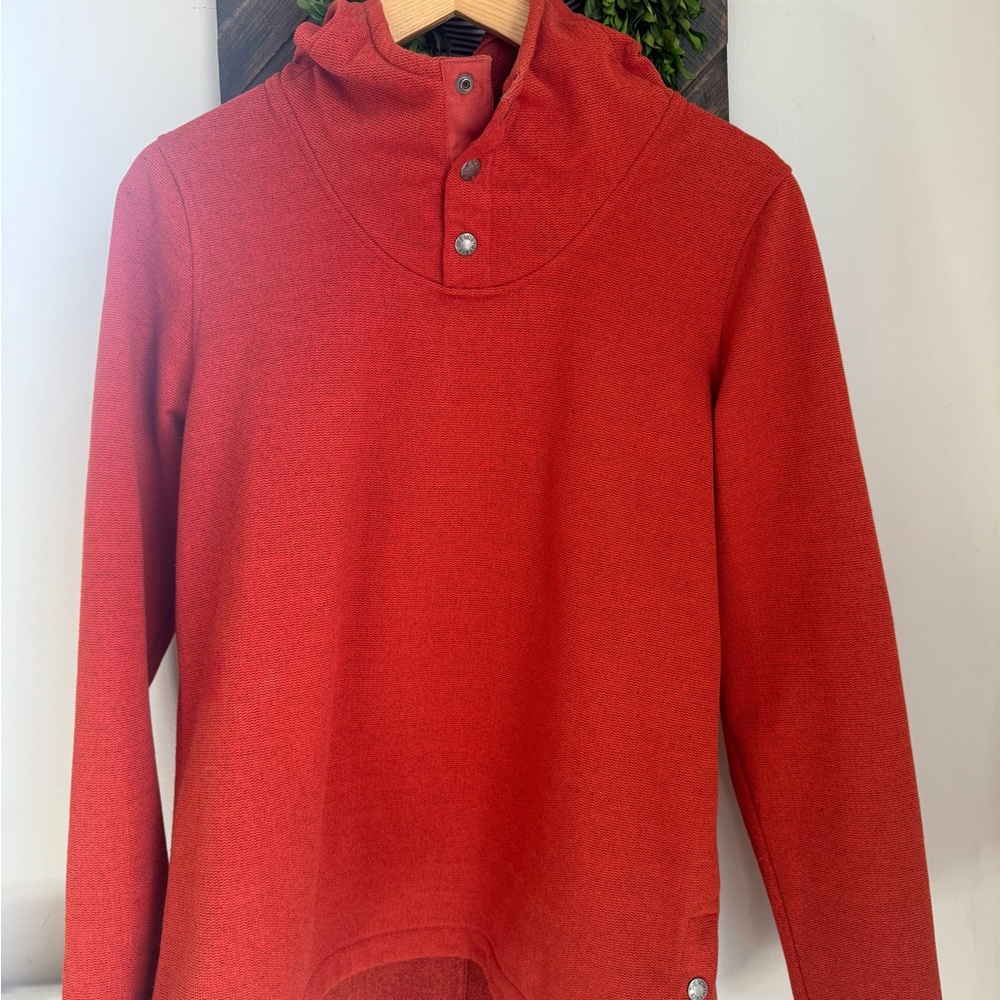 North Face rust orange hoodie top. Size large.  Fleece inner material.